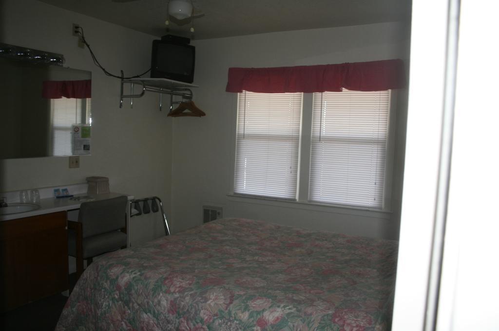 Jnr Hotel Cedarville Room photo